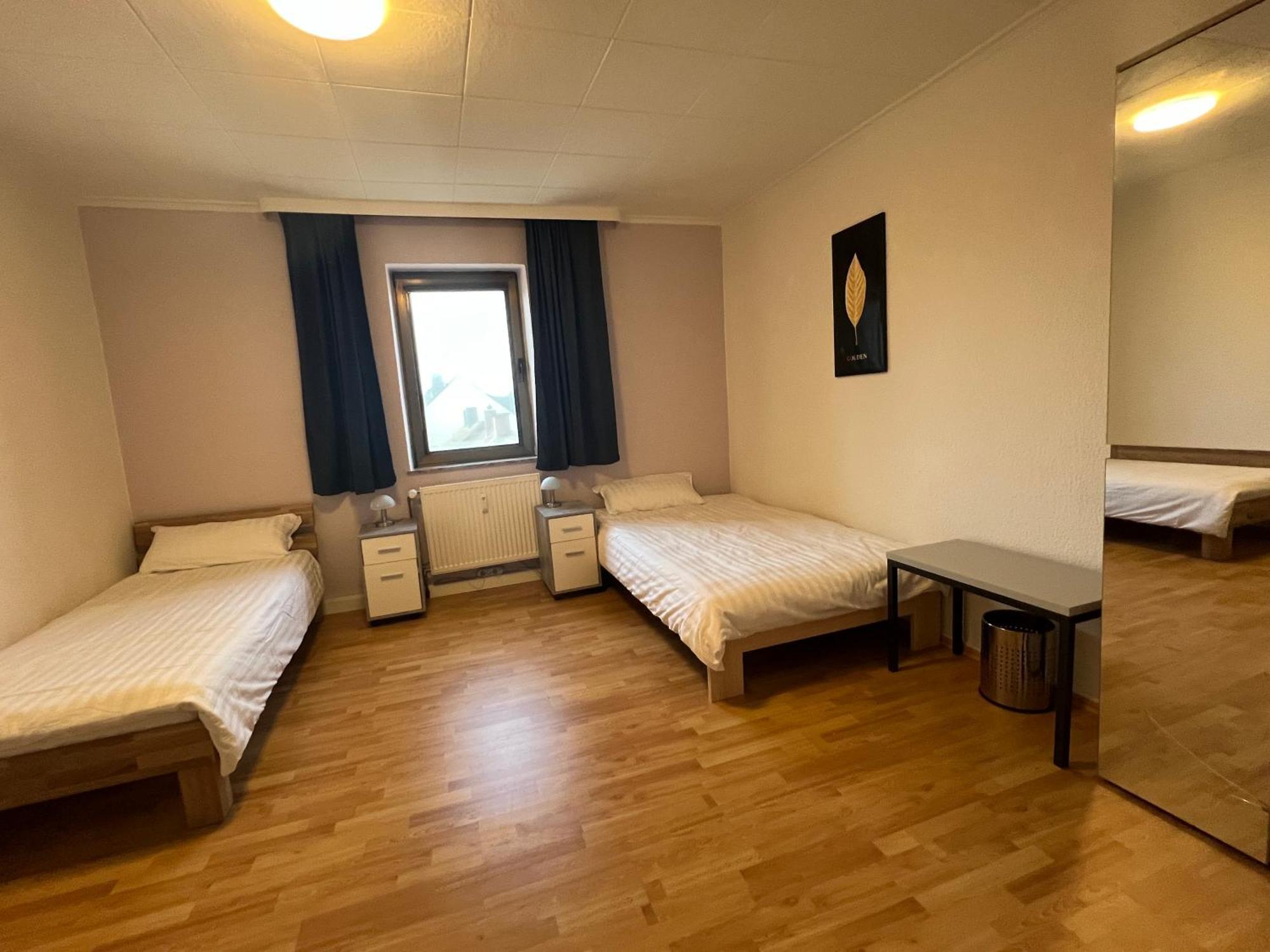 Bequemes Zimmer In Moderner Unterkunft My Pension Duisburg Kültér fotó