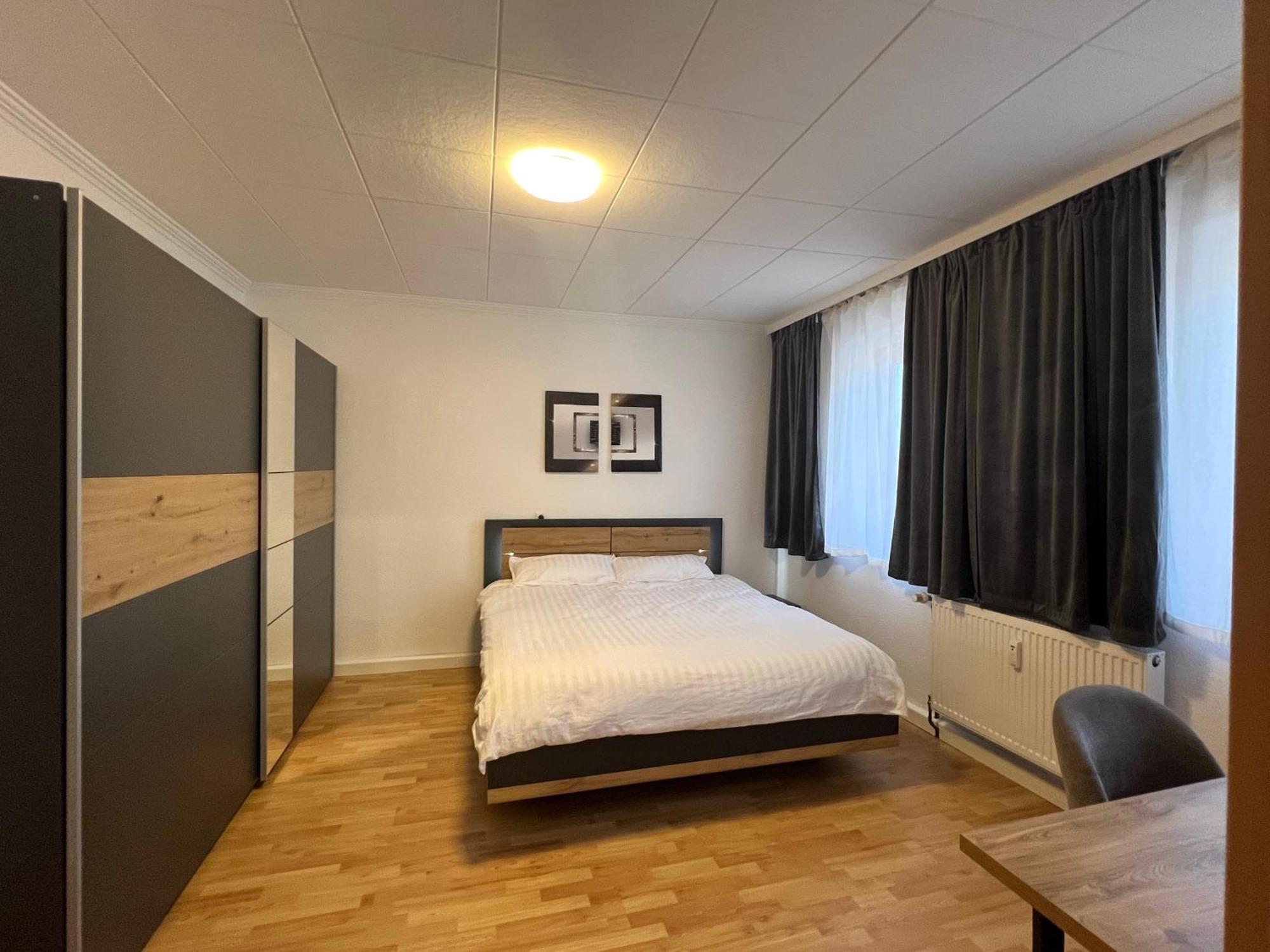 Bequemes Zimmer In Moderner Unterkunft My Pension Duisburg Kültér fotó