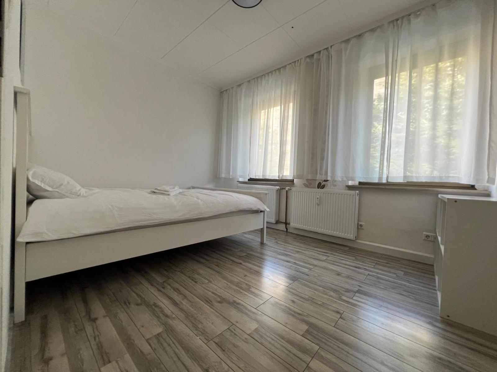 Bequemes Zimmer In Moderner Unterkunft My Pension Duisburg Kültér fotó